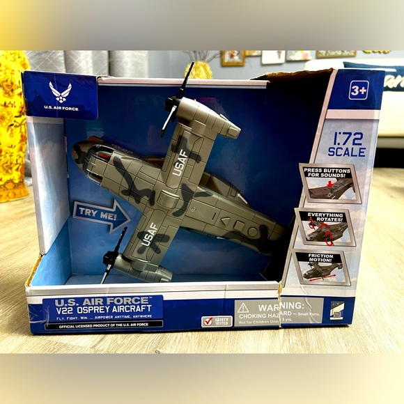 US Air Force Cargo plane toy - Picture 1 of 5